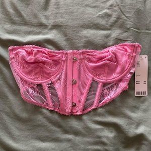 NWT Out from Under Strapless Cropped Corset Top